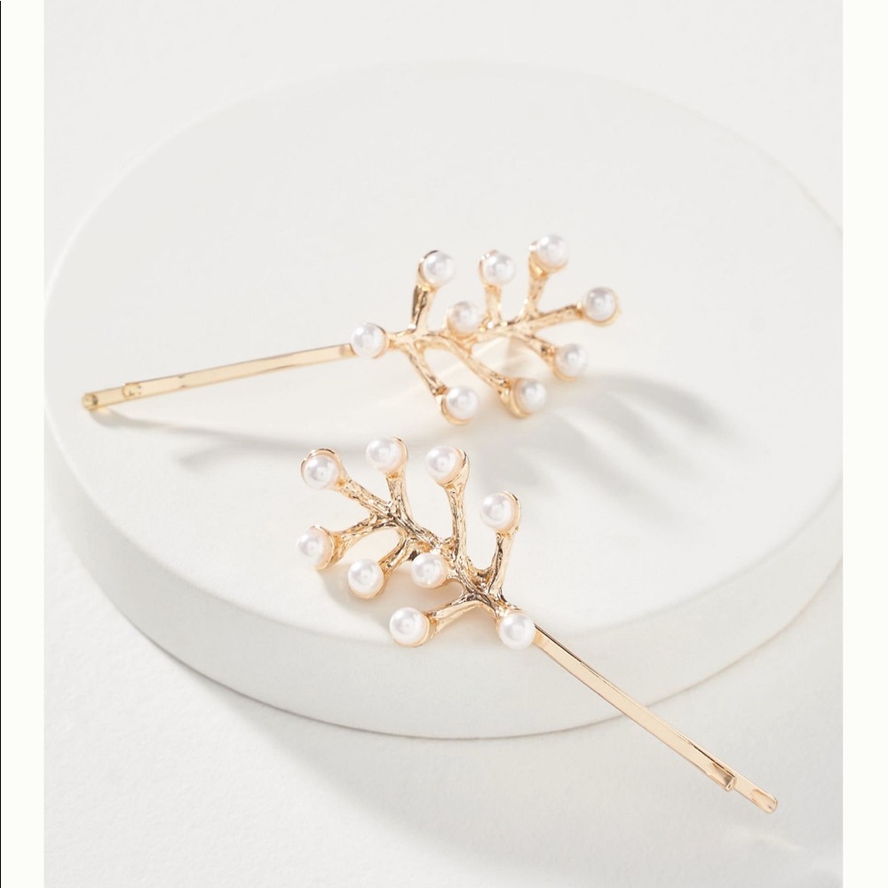 Pearl leaf hair pins